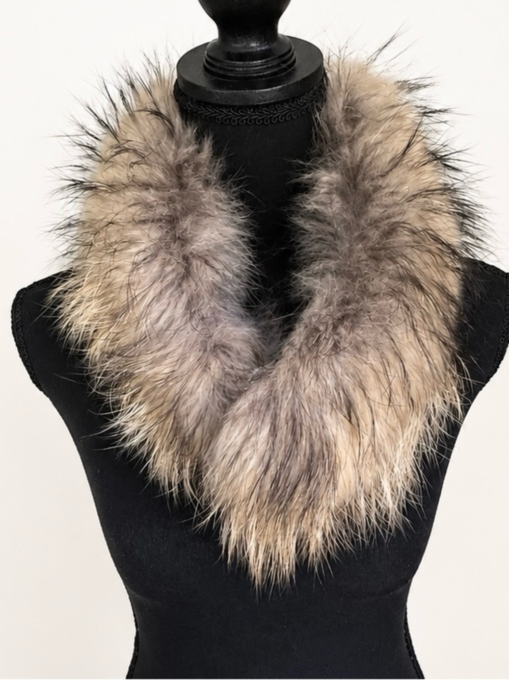 Optimal Accessories Genuine Fur Collar Made in Canada